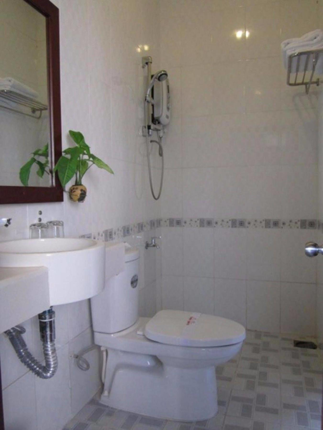 Hau Giang 2 Hotel Can Tho Buitenkant foto